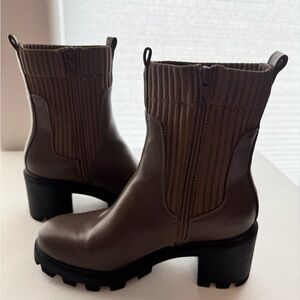 A New Day Natasha Lug Sole Booties Size 7